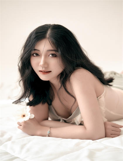 《萨拉的入会仪式》悬念设置标杆式的：叙事技巧与观众心理，卫视热播